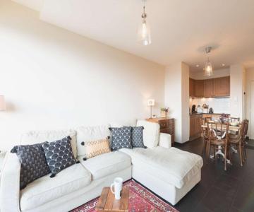 Appartement skis aux pieds avec piscine chauffée et parking - FR-1-296-345