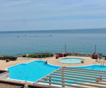 ''578'' Superbe T2 Front de mer, Parking, Clim