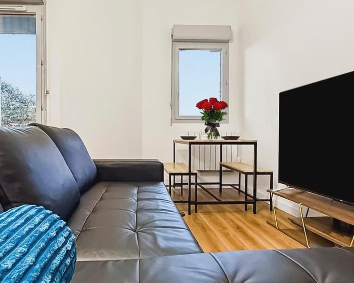 Duplex moderne et lumineux avec piscine et parking