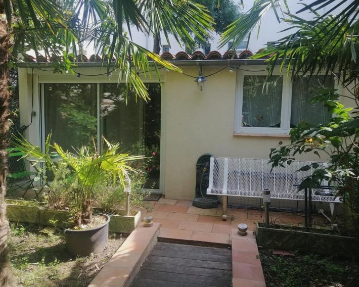 Charmant studio avec jardin