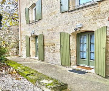 Grand studio sur jardin en centre-ville