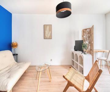 Le Méditerranéen T2 Avec Garage,ascenseur,balcon