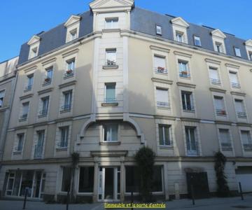 Home SAINT-MAURILLE coeur d'Angers et Parking