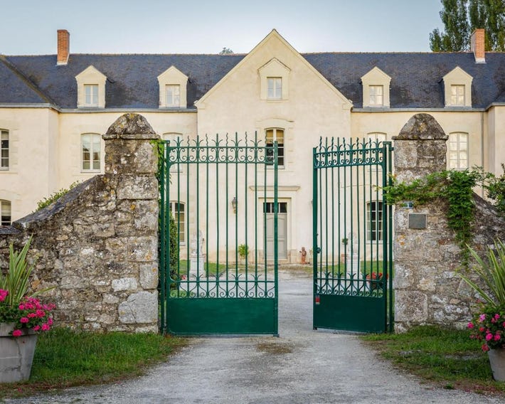 Manoir De Bel Ébat
