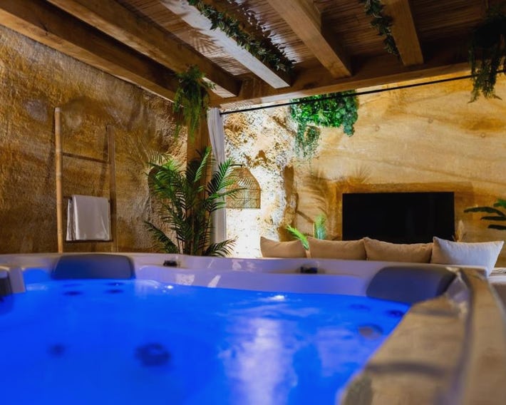 Suite troglodyte & spa privé - Luxe et détente