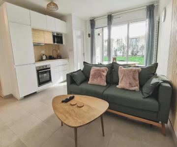 Cocoon With Terrace At 2 Steps From The Sea