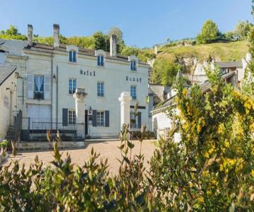 Logis Hôtel Le Bussy