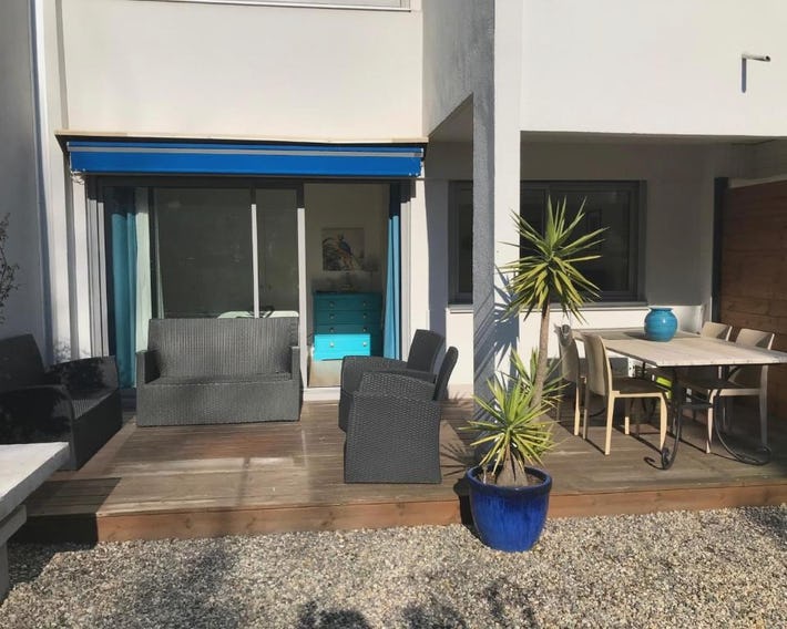 T 2 terrasse sud Manoir de Malville