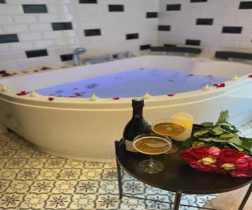 Vénus Love Room Escapade Romantique Avec Jacuzzi
