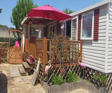 Aux Flamants Rose