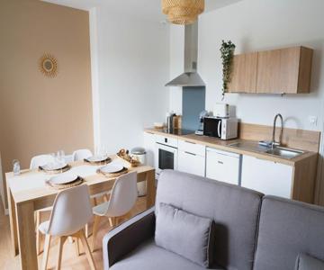 Charmant Appartement Avec Parking Privé