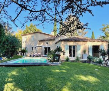 Villa D'exception à 10 Min Du Centre-ville D'aix