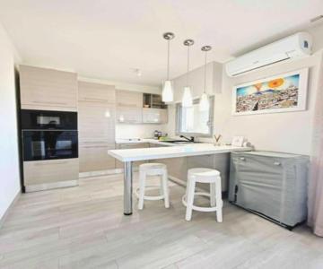 Il Gioiello : Apt 2 Pers, Clim, Piscine, Parking