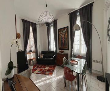 Appartement RDC avec parking en intra-muros