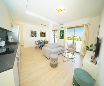 Monaco - Beautiful Apartment 6-8 People