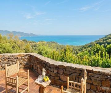 Casa-Gaou-Benat : Villa en bord de mer avec vues
