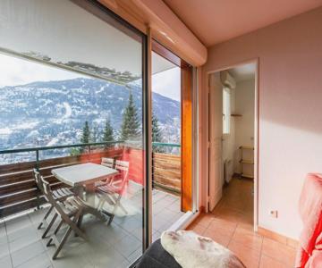 Comfortable Nest With Mountain Views