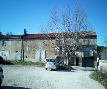 Joli Studio Meublé