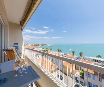 Gorgeous Apt With Terrace, Elevator, Ac, Free Parking - Le Régis