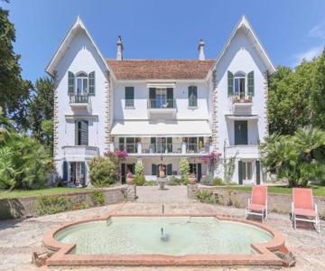 Apartment In A Beautiful Quiet Residence Parking - Benakey