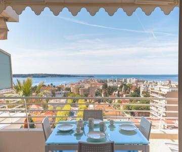 The Horizon – Sea View & Peaceful Retreat
