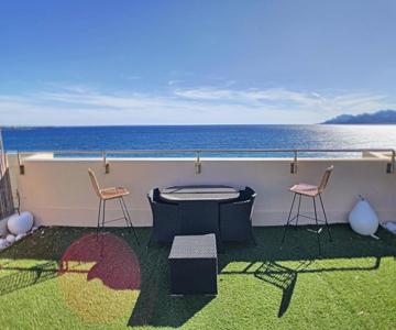 Beach Penthouse With Unique Rooftop Terrace 301