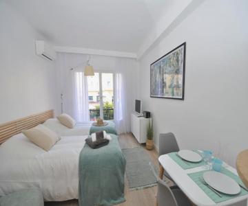 9 Rue Buttura