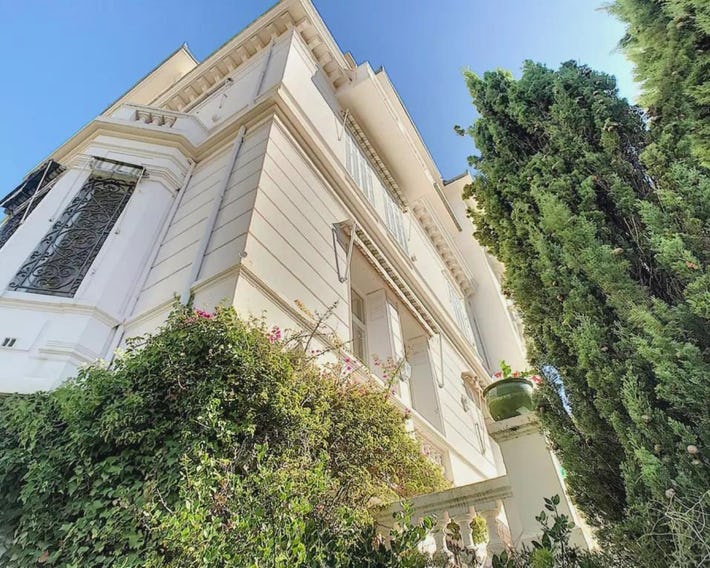 Charmant appartement dans villa avec parc