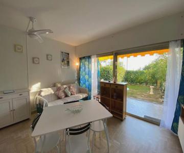 C037-nice Studio With Garden And Parking - Near Beach