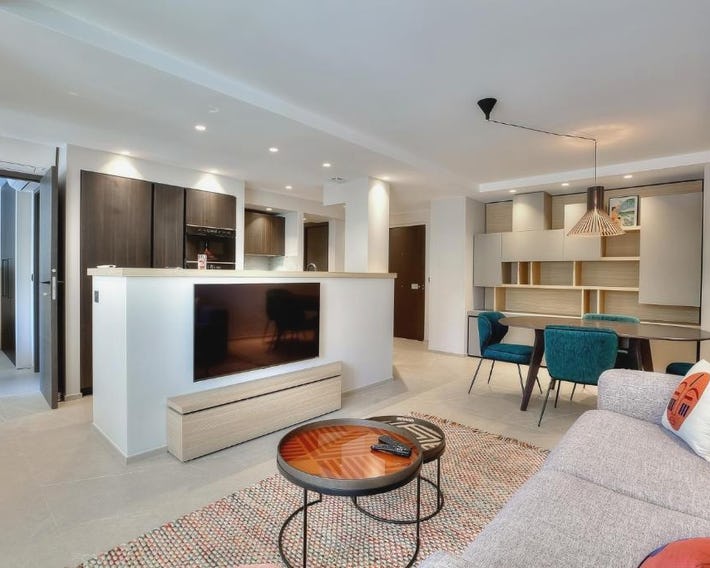 Luxury flat with balcony - city center Cannes