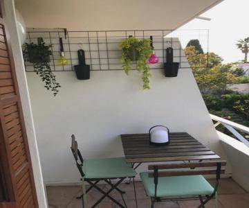 Design studio terrace and beach LIVE IN MARLYNE