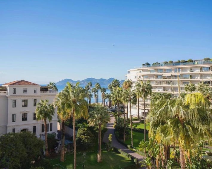 REF 1757 - Cannes Back Croisette - Sea view apartment for rent
