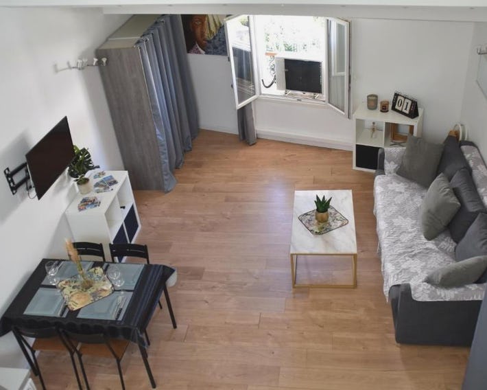 Grand studio-Mezzanine-Centre Cannes