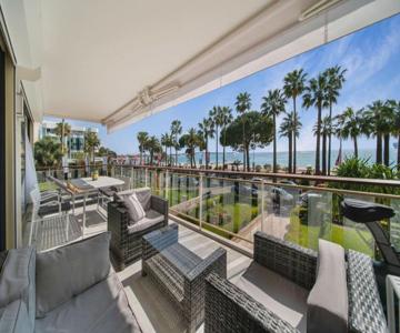 REF 1337 - Sea view apartment