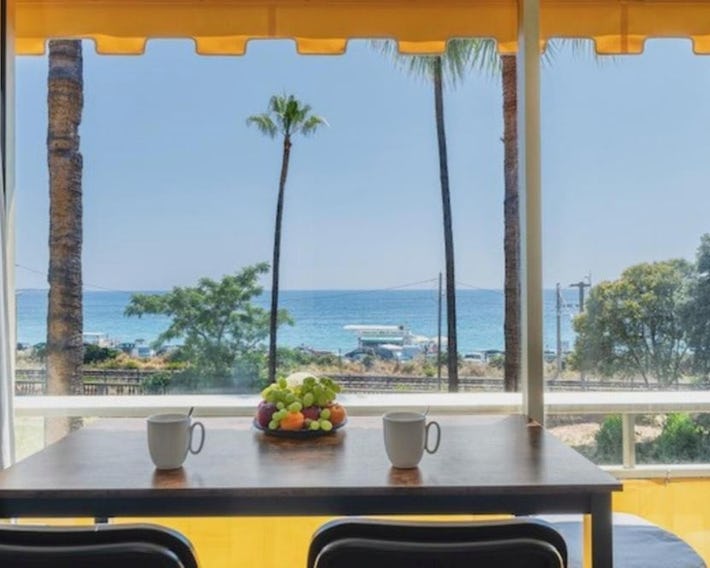 Beach Front Studio - Western Cannes