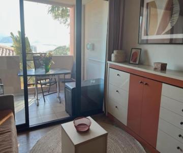 Apartment With Sea View Pool And Beach