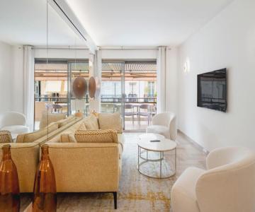 1958 - Luxury Apartment Gray Albion - 100m Palais