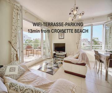 Spacieux 2 chambres TERRASSE, PARKING proche CENTRE VILLE A2B237