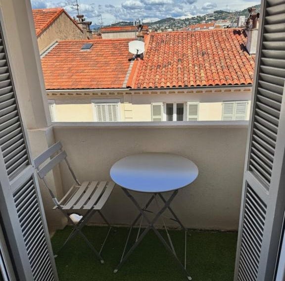 Appartement HOCHE CANNES centre-ville