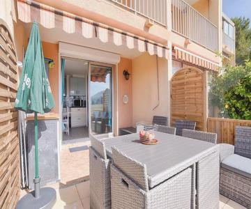 Beautiful Studio With Terrace Near The Sea!