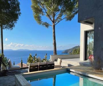 VILLA 650, Vue Mer magnifique, entièrement rénovée avec piscine