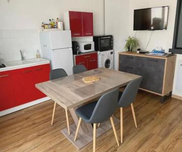 Joli T2 Dans Une Maison De Village