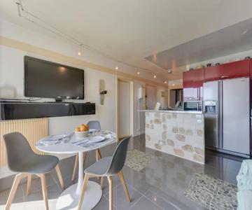 Apartment Les Vues De L'argentière By Interhome