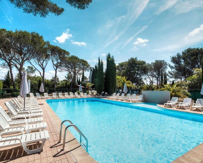 Zenitude Hotel Residence La Tour de Mare