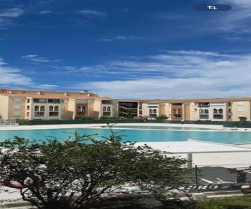 Studio cosy rénové climatisé avec piscine proche de toutes commodités