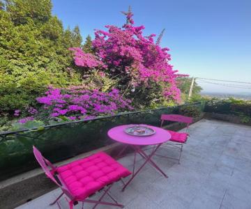 Haut de villa 2 chambres - vue mer - parking privé