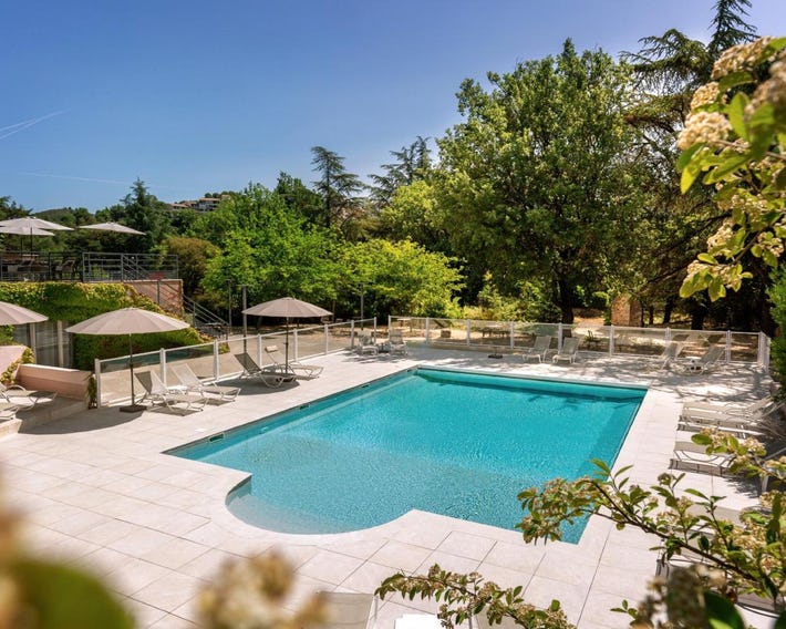 Hôtel & Résidence Lou Paradou Gréoux Les Bains