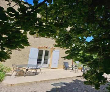 Appartement Harmonie T2-Climatisation, grand Jardin & Parking privé au calme