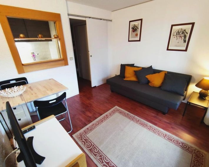 Charmant studio au calme avec balcon et internet