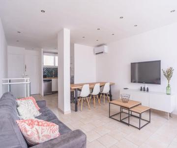Sublime 71m Downtown And Near The Beach !